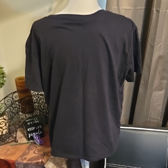 Disney Alice in Wonderland Black and Pink Short Sleeve Top - Picture 3 of 4